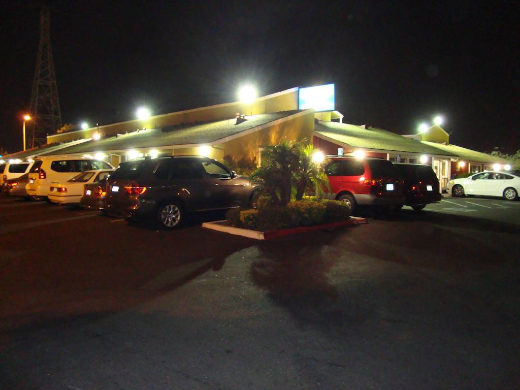 Oasis Inn Sacramento- Elk Grove 외부 사진